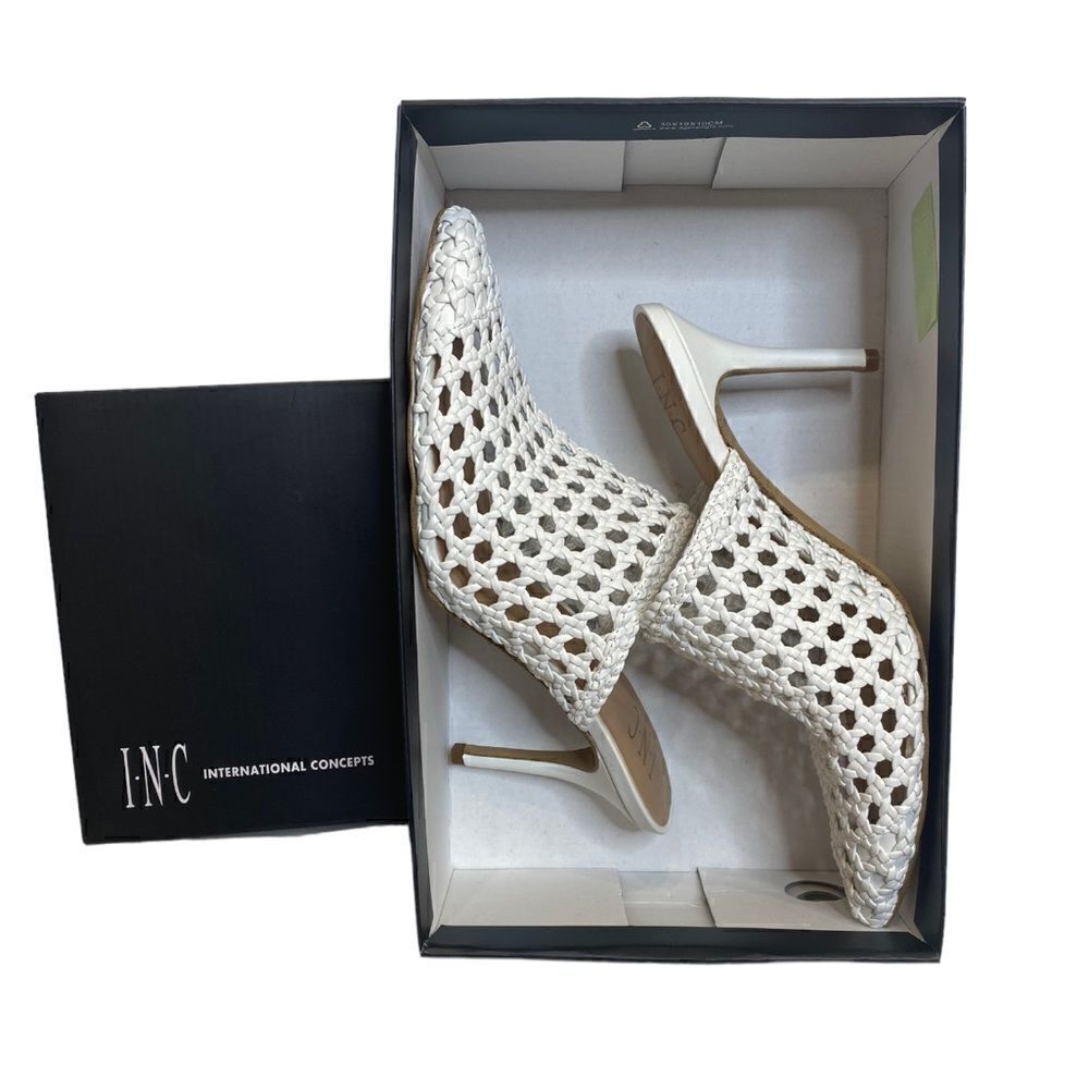 INC International Concepts White  Pointed Toe Mules Size 8 NWT - Picture 5 of 7